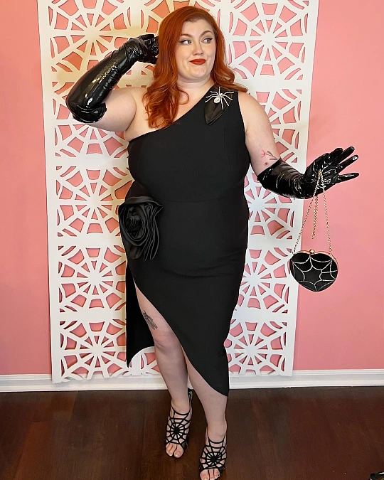 A Black One-Shoulder Halloween Look