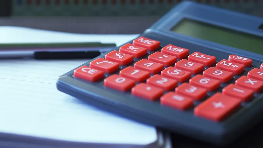 Outsourcing Daily Problem-Solving Erodes Executive Function