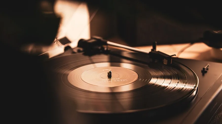 Nostalgic Comparison Makes Modern Culture Unrewarding